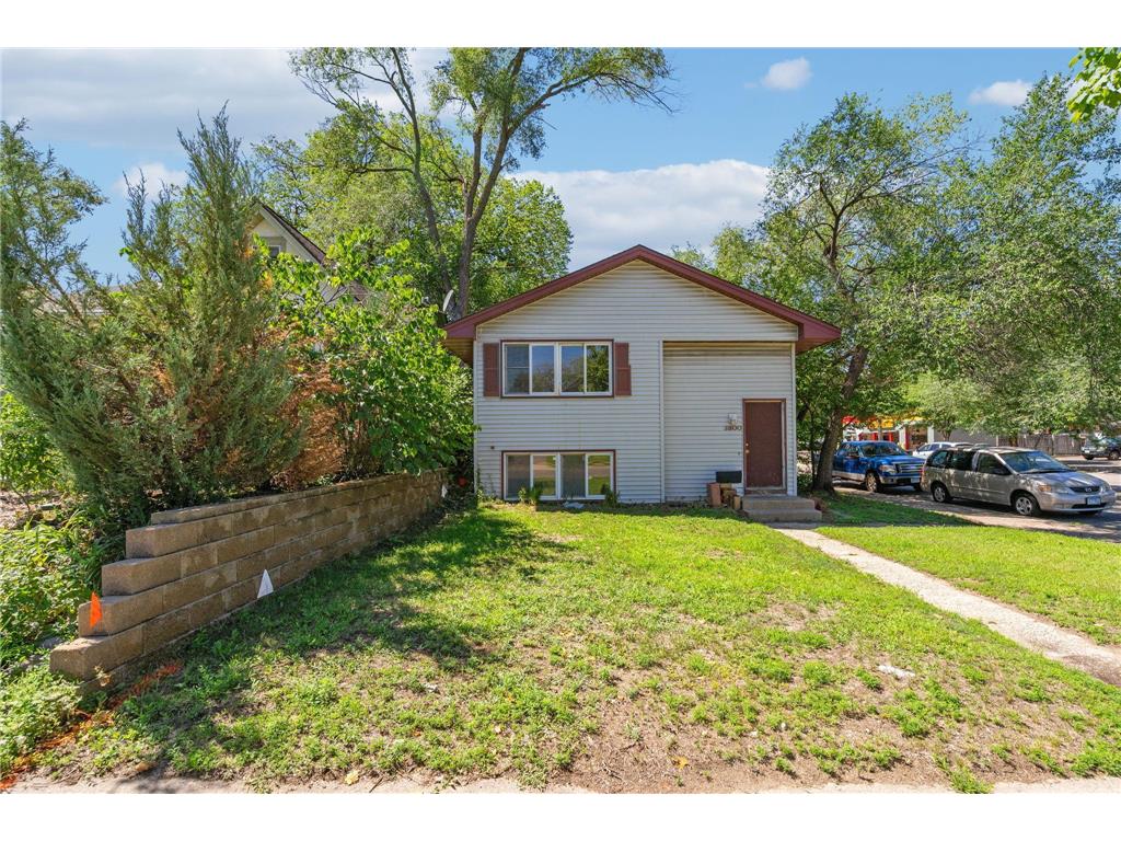 3800 15th Avenue S Minneapolis MN 55407 6419753 image1