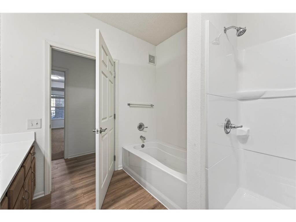 3800 85th Avenue N #220 Brooklyn Park MN 55443 7075720 image14