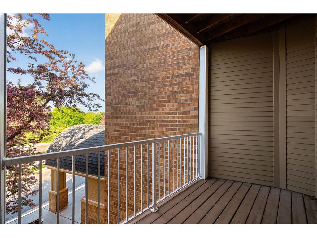 3800 85th Avenue N #220 Brooklyn Park MN 55443 7075720 image16