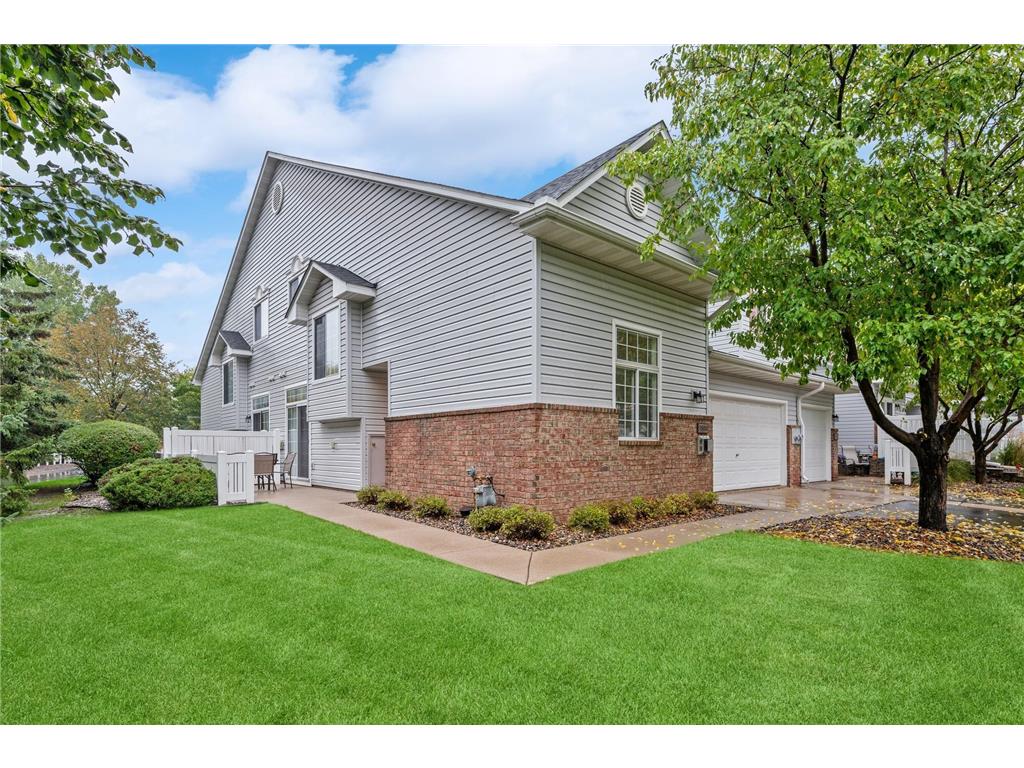 3800 Vermilion Court S 201, Eagan, MN, 55122 MLS 6430926 Edina Realty