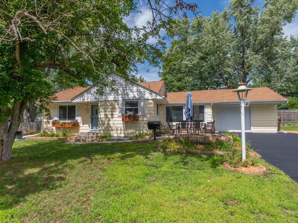 3800 Xenia Avenue N Crystal MN 55422 6419445 image1