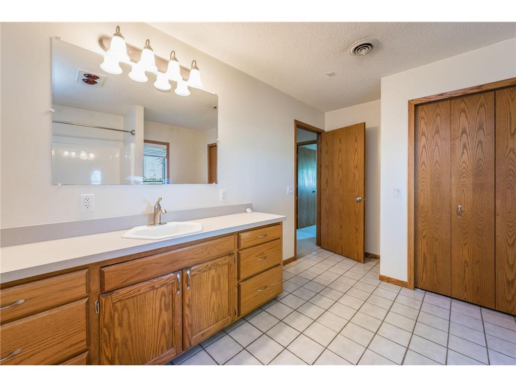 3801 Cedar Park Road Fairmont MN 56031 7101660 image23