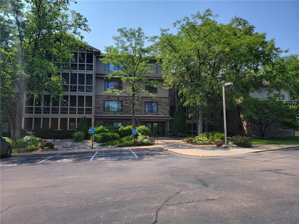 3801 W 98th Street #103 Bloomington MN 55431 6572789 image1