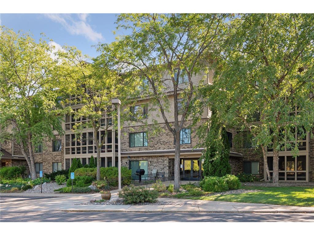 3801 W 98th Street #106 Bloomington MN 55431 6604901 image1