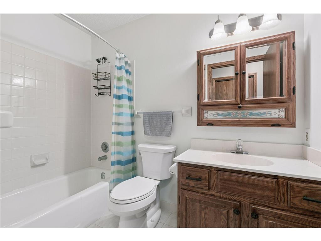 3801 W 98th Street #107 Bloomington MN 55431 7041485 image10