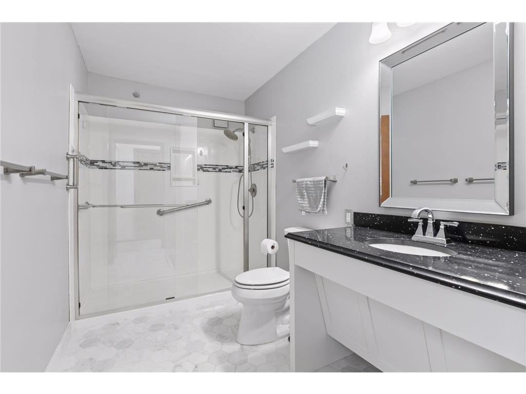3801 W 98th Street #107 Bloomington MN 55431 7041485 image6