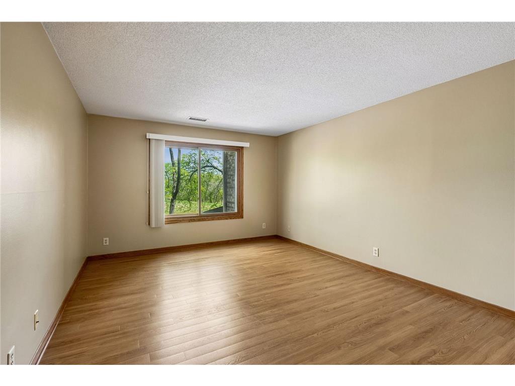 3801 W 98th Street #209 Bloomington MN 55431 7067937 image17