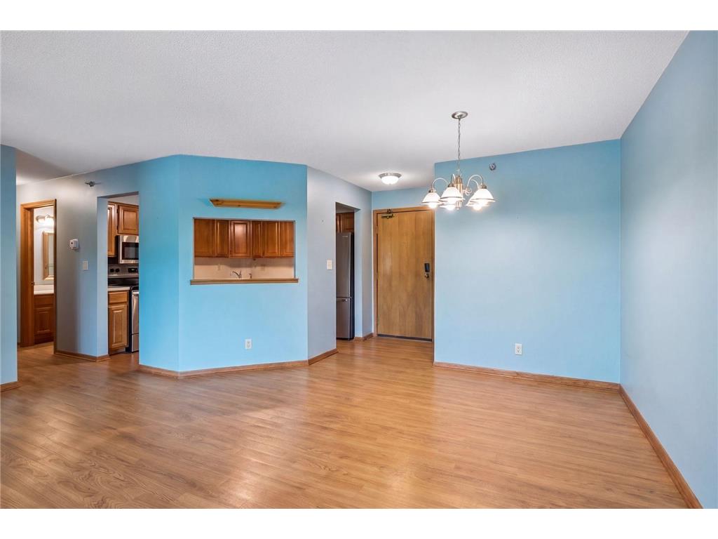 3801 W 98th Street #209 Bloomington MN 55431 7067937 image2