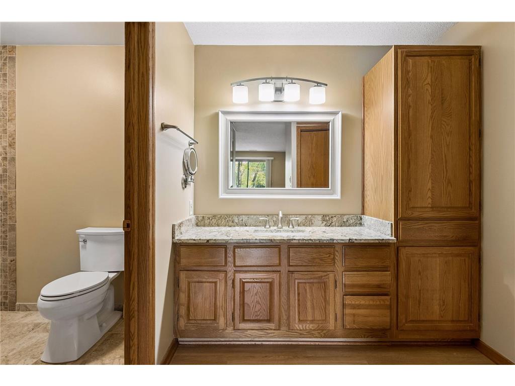 3801 W 98th Street #209 Bloomington MN 55431 7067937 image22