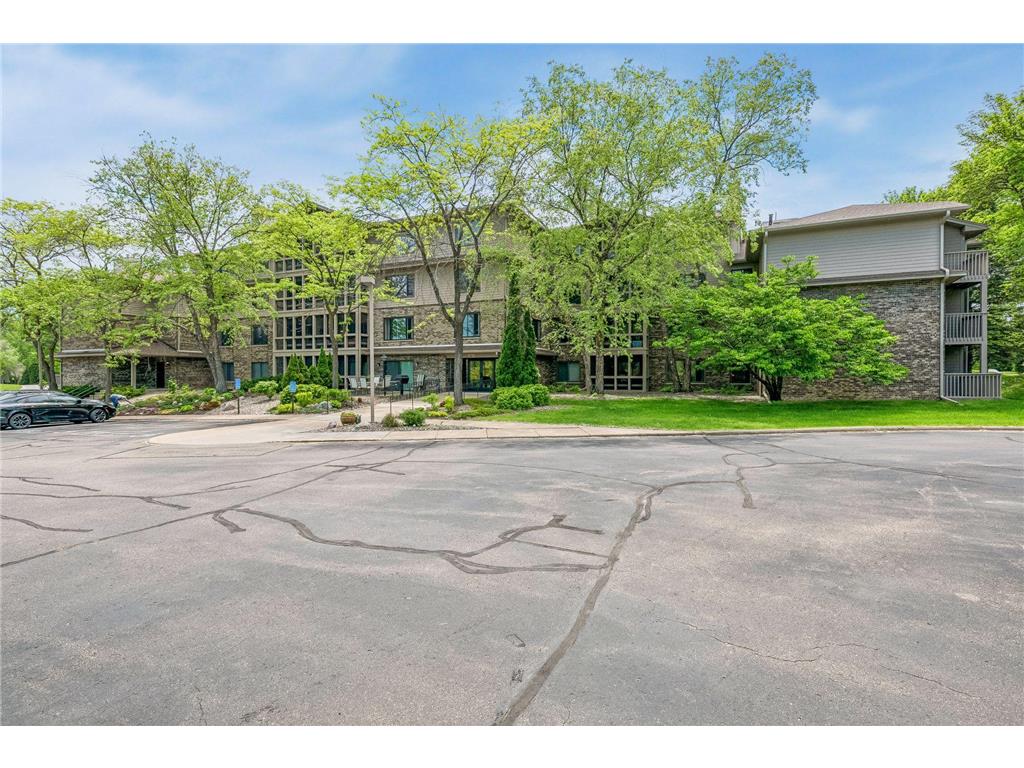 3801 W 98th Street #209 Bloomington MN 55431 7067937 image28