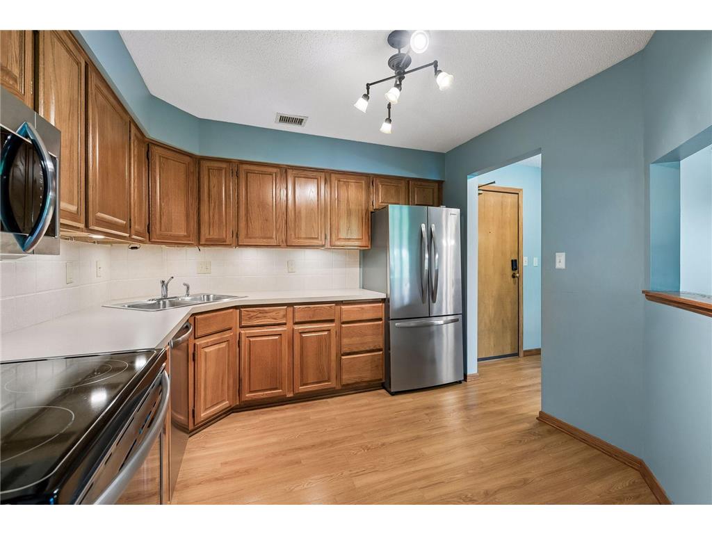 3801 W 98th Street #209 Bloomington MN 55431 7067937 image9