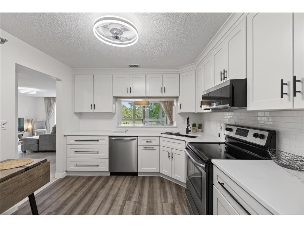 3801 W 98th Street #210 Bloomington MN 55431 7081176 image10