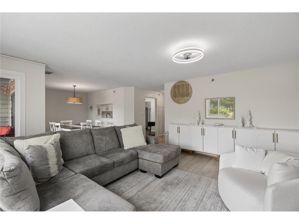 3801 W 98th Street #210 Bloomington MN 55431 7081176 image22