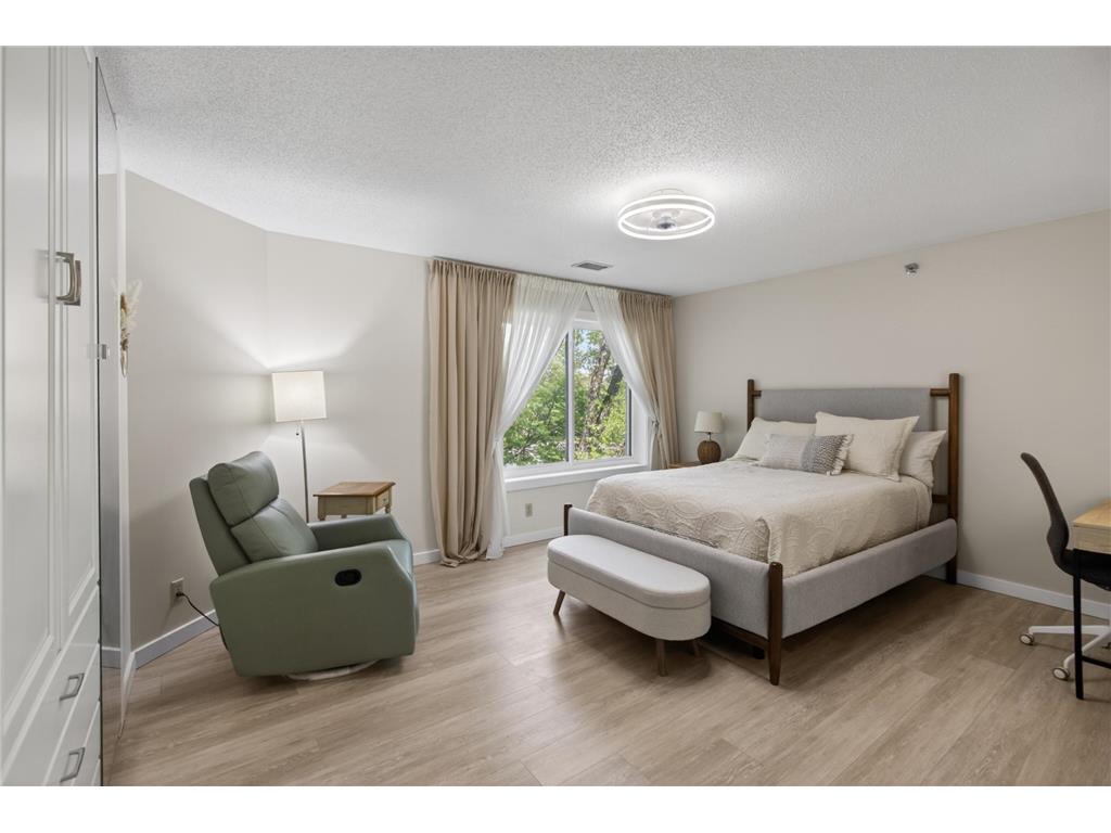 3801 W 98th Street #210 Bloomington MN 55431 7081176 image27
