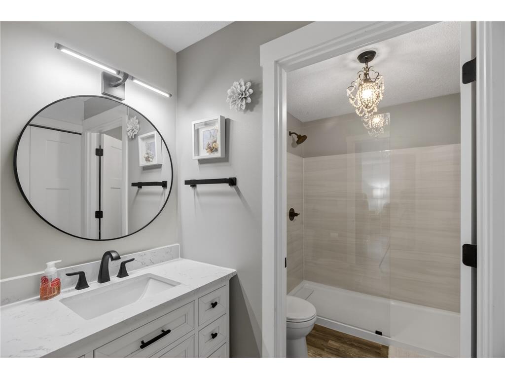 3801 W 98th Street #210 Bloomington MN 55431 7081176 image33