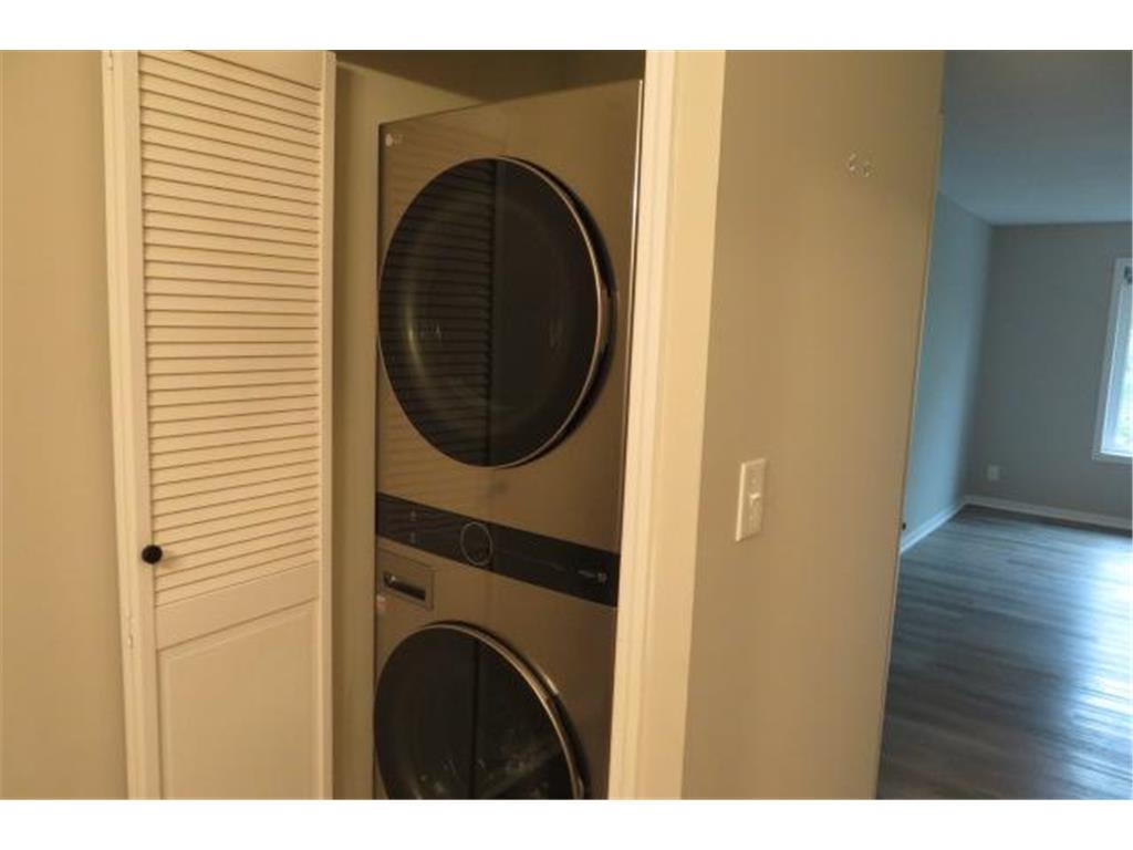 3801 W 98th Street #402 Bloomington MN 55431 7077315 image12