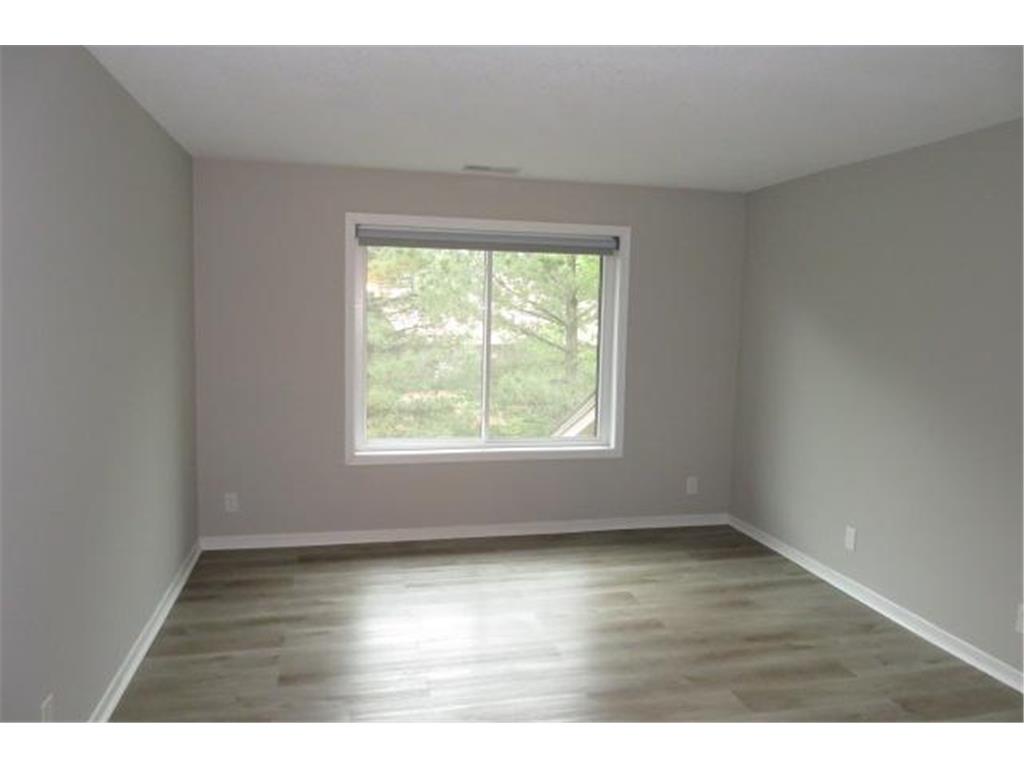 3801 W 98th Street #402 Bloomington MN 55431 7077315 image13