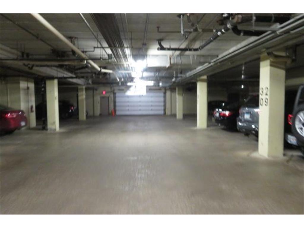 3801 W 98th Street #402 Bloomington MN 55431 7077315 image16