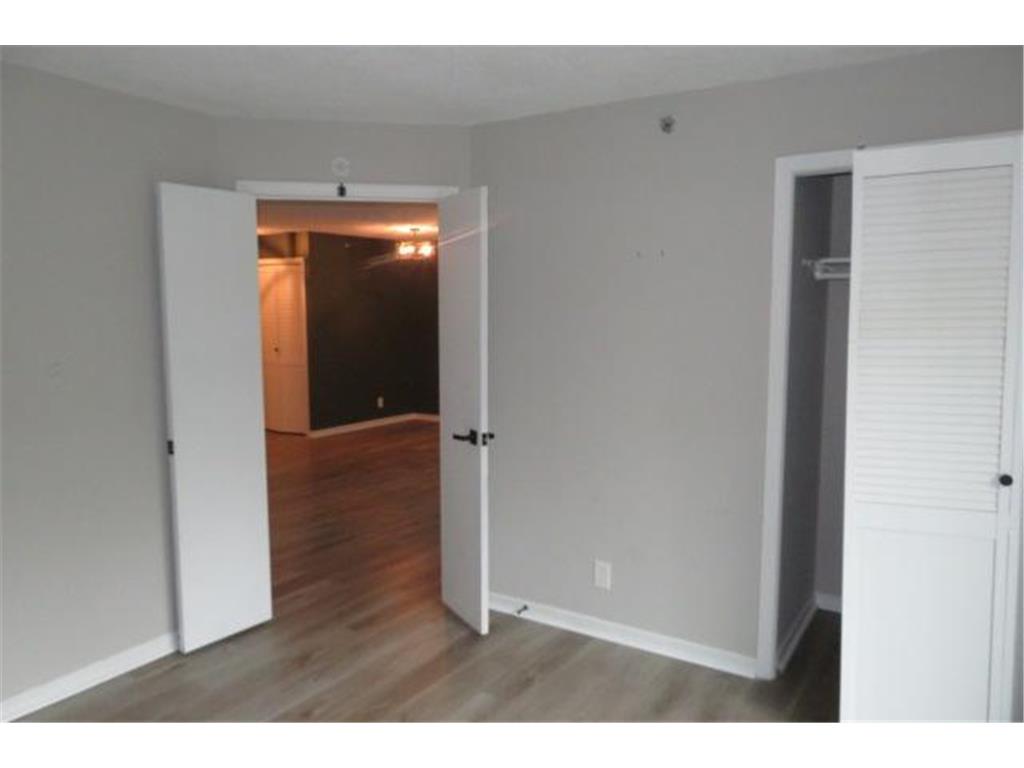 3801 W 98th Street #402 Bloomington MN 55431 7077315 image9