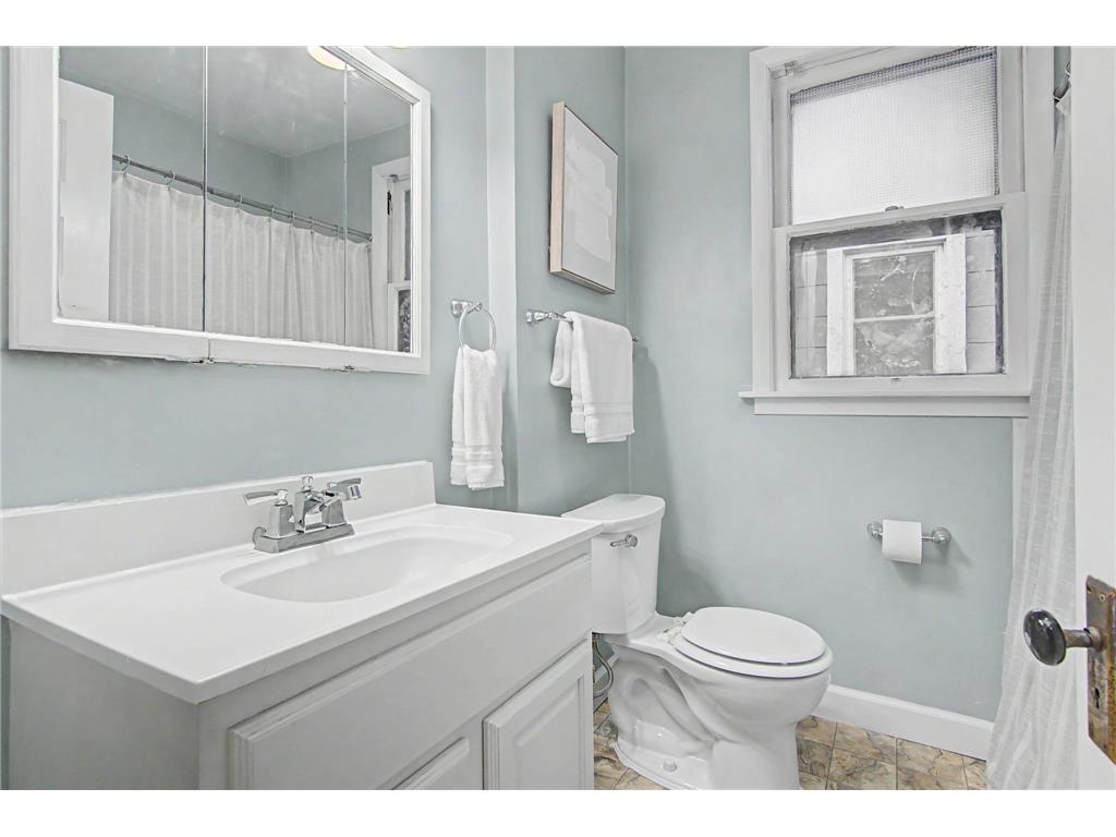 3803 Blaisdell Avenue Minneapolis MN 55409 7062810 image14