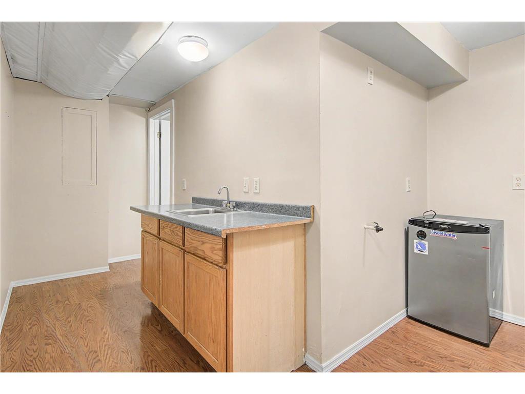 3803 Blaisdell Avenue Minneapolis MN 55409 7062810 image21