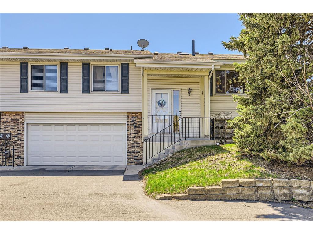 3803 Laurel Court Eagan MN 55122 6715650 image1