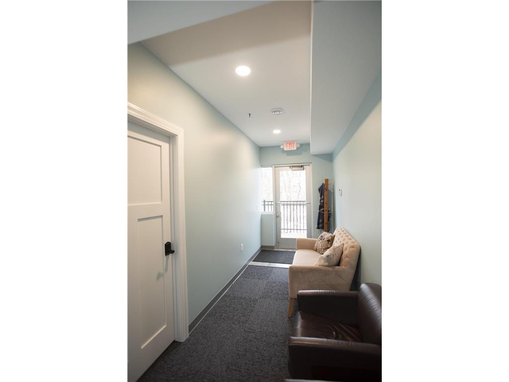 3803 Silver Lake Road NE #Main and Lower A Saint Anthony MN 55421 7006058 image1