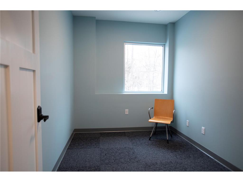 3803 Silver Lake Road NE #Main and Lower A Saint Anthony MN 55421 7006058 image5