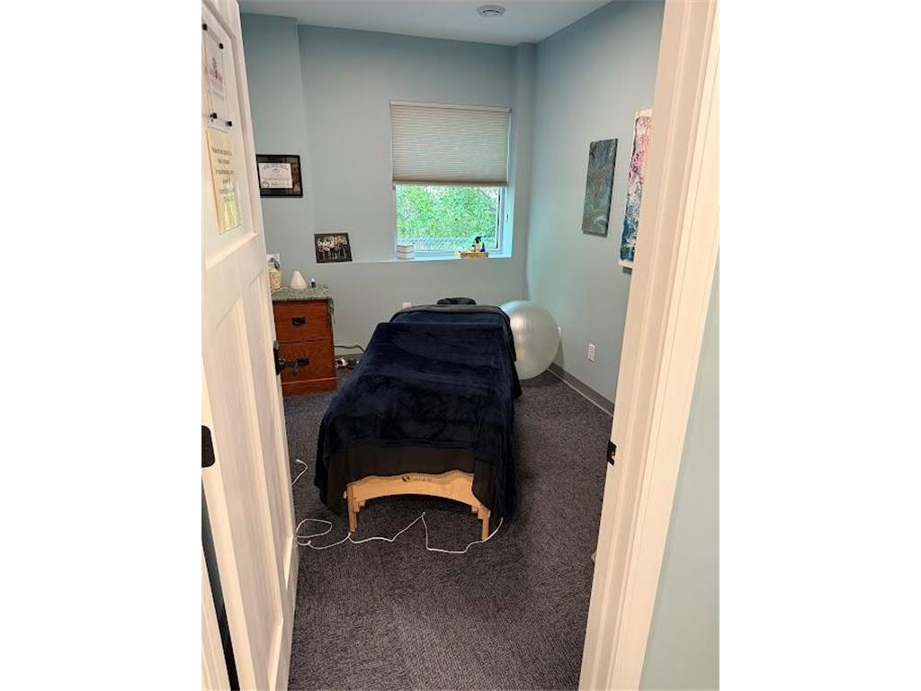 3803 Silver Lake Road NE #Main and Lower A Saint Anthony MN 55421 7006058 image6