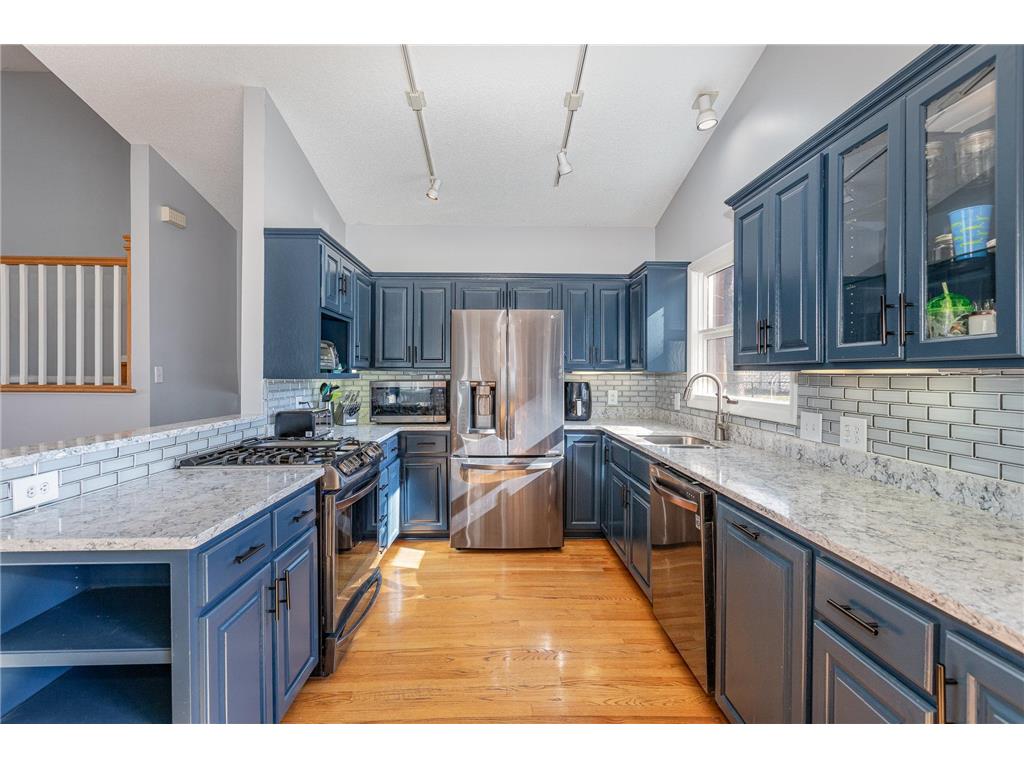 3804 Crystal Lake Boulevard Robbinsdale MN 55422 - Crystal 6607676 image1