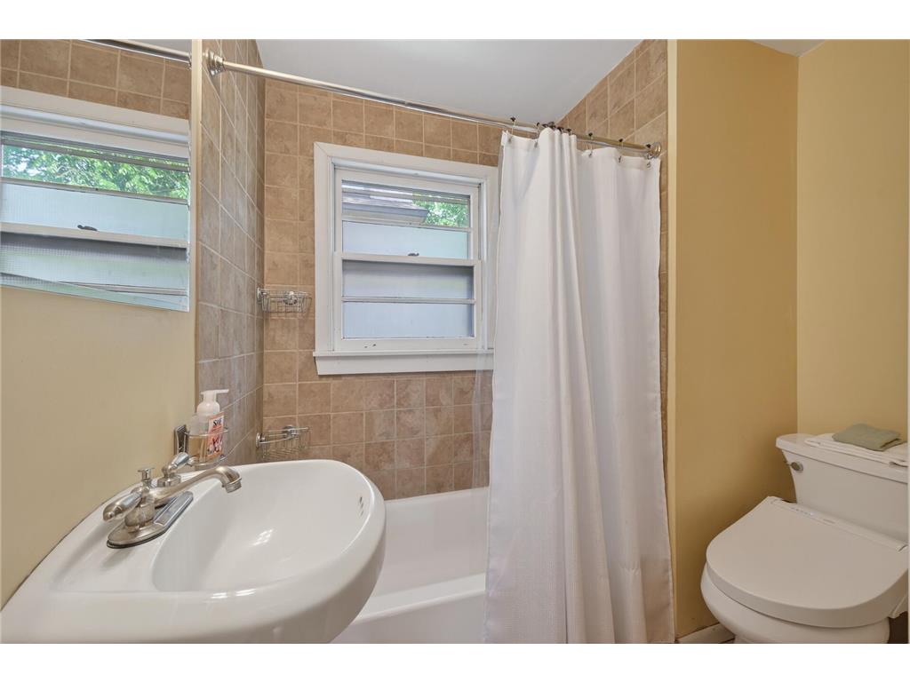 3805 Jackson Street NE Columbia Heights MN 55421 7051967 image18