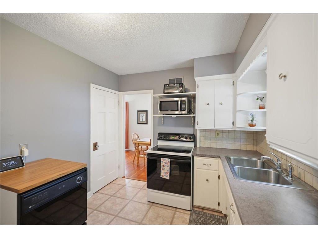 3805 Zenith Avenue N Robbinsdale MN 55422 7078394 image18