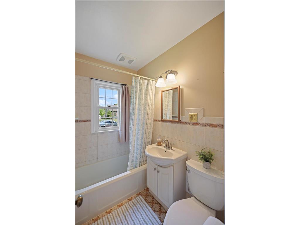 3805 Zenith Avenue N Robbinsdale MN 55422 7078394 image25
