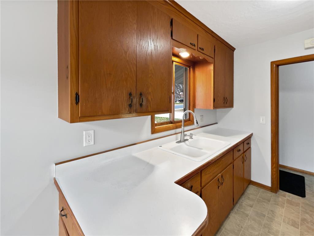 3806 Hampshire Avenue N Crystal MN 55427 6820951 image11