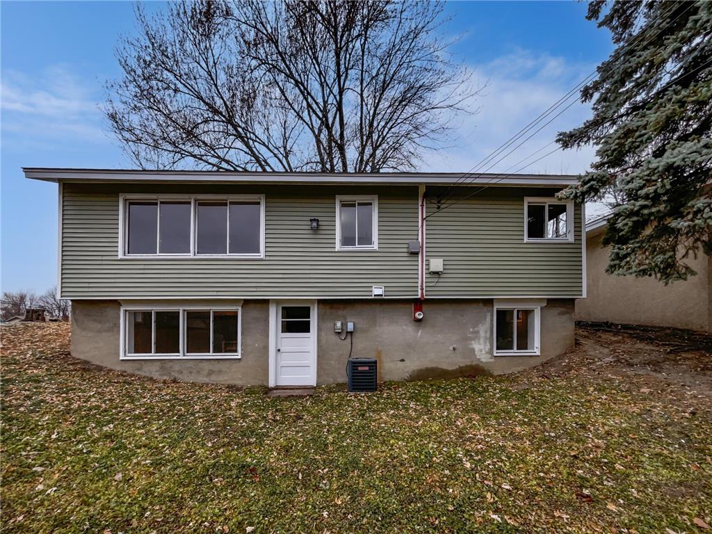 3806 Hampshire Avenue N Crystal MN 55427 6820951 image5