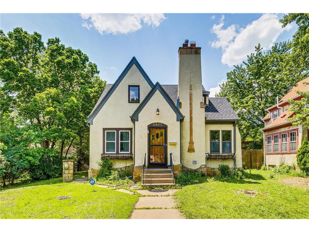 3807 Hubbard Avenue N Robbinsdale MN 55422 6810922 image1