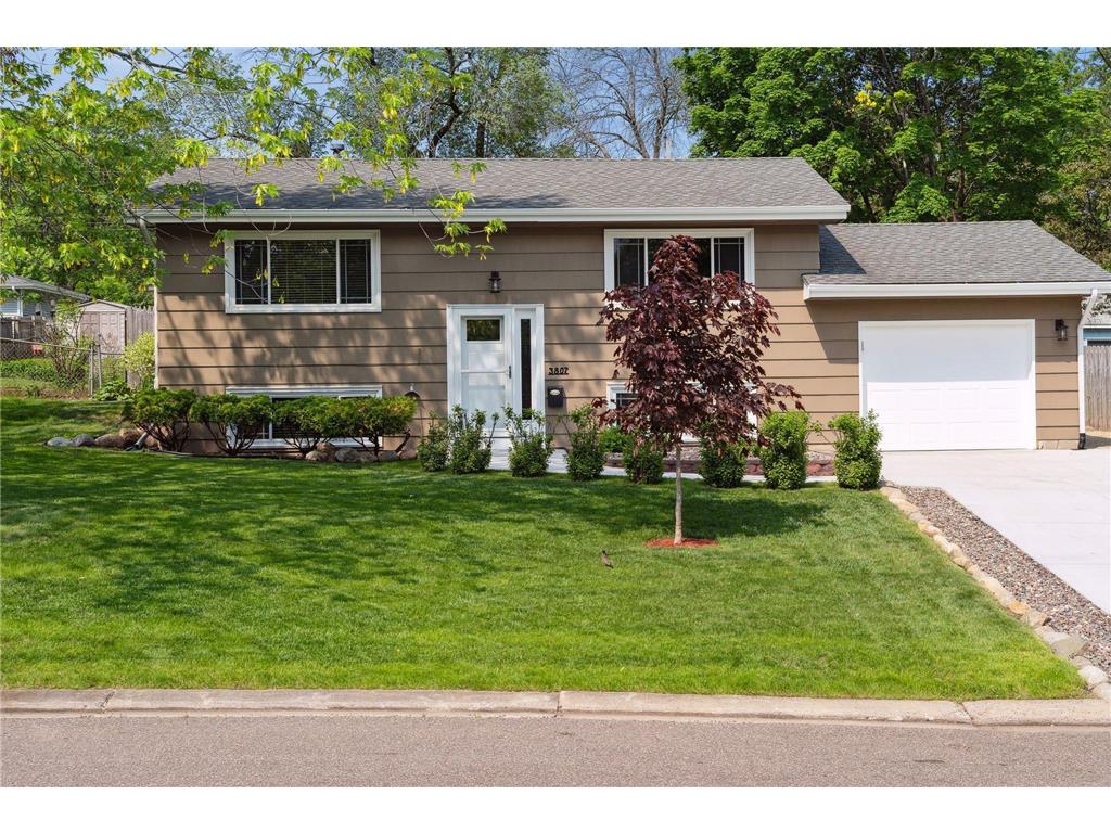 3807 Independence Avenue N New Hope MN 55427 6376655 image1