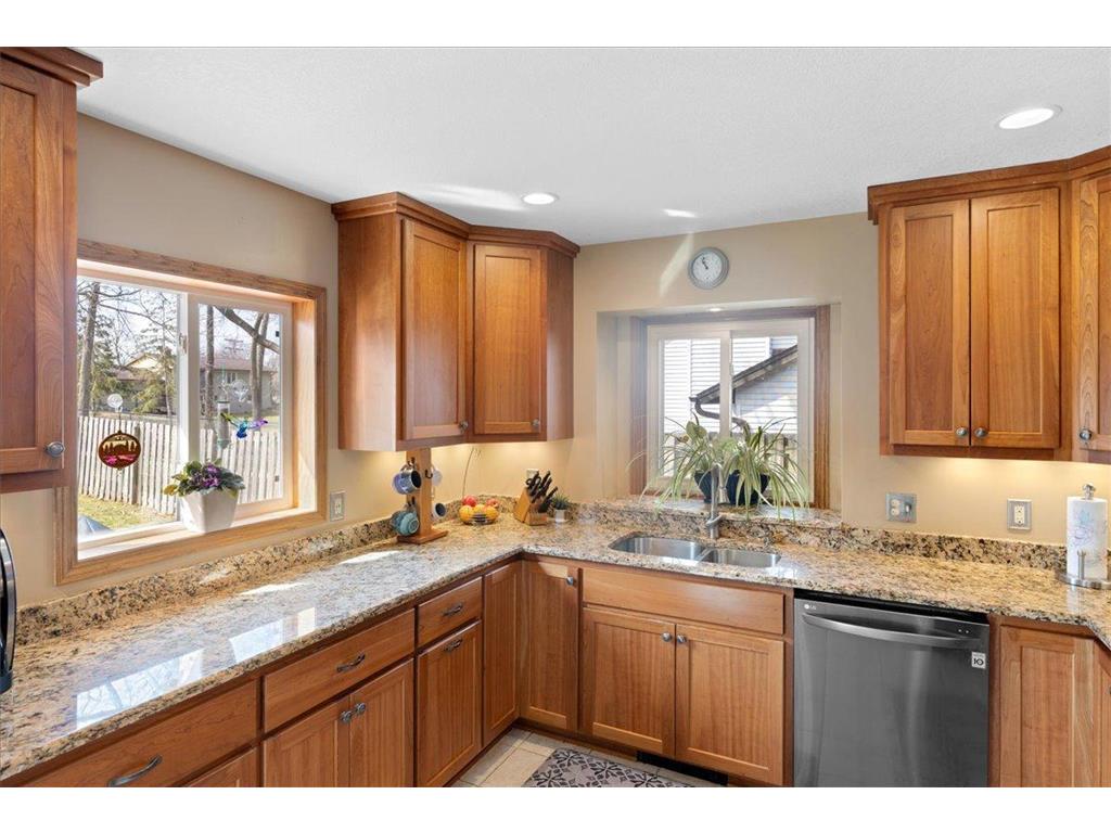 3807 Riverton Avenue Eagan MN 55122 7050750 image15
