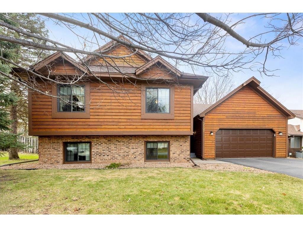 3807 Riverton Avenue Eagan MN 55122 7050750 image2