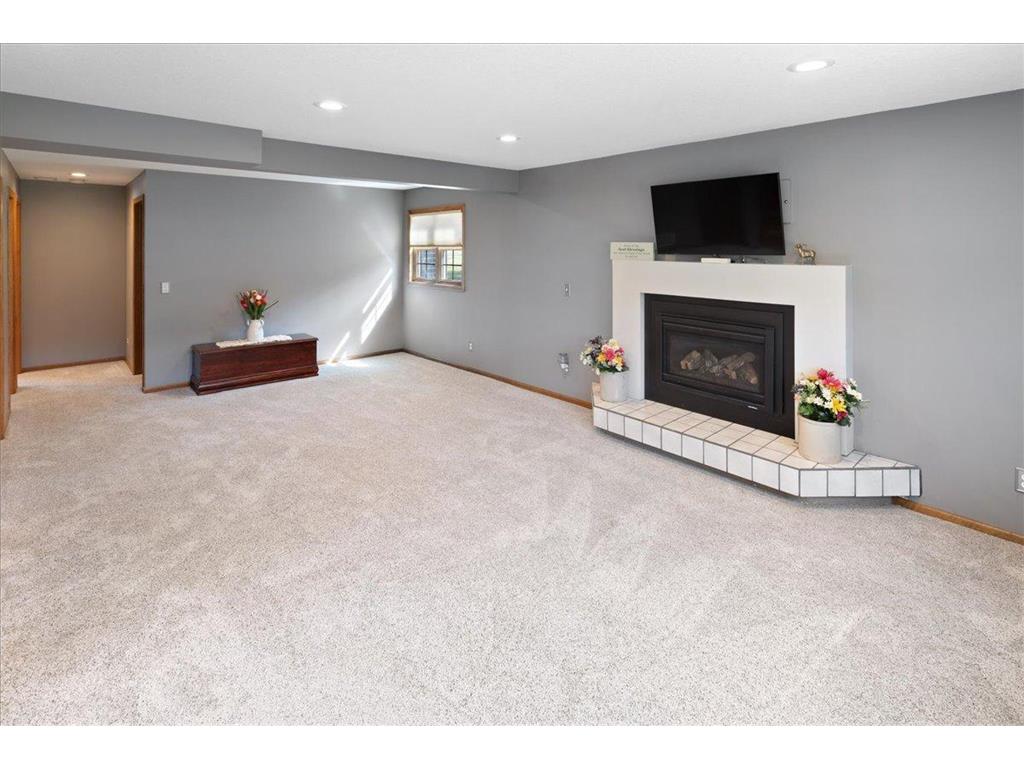 3807 Riverton Avenue Eagan MN 55122 7050750 image32