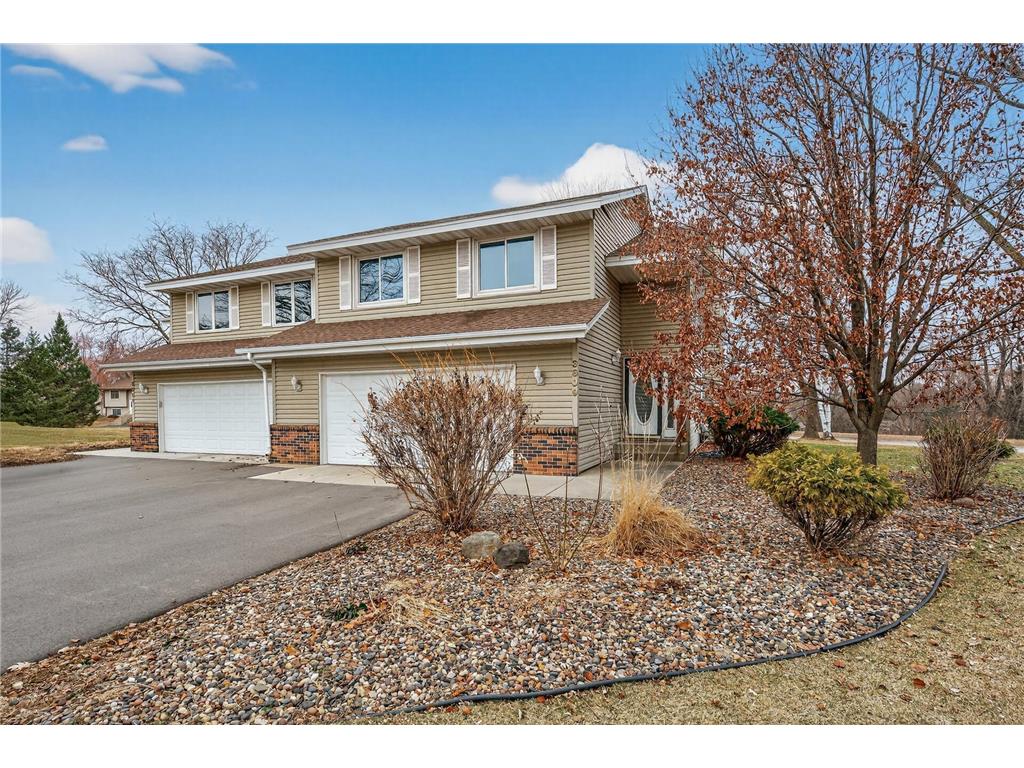 3809 Deercliff Court Eagan MN 55123 7046110 image1