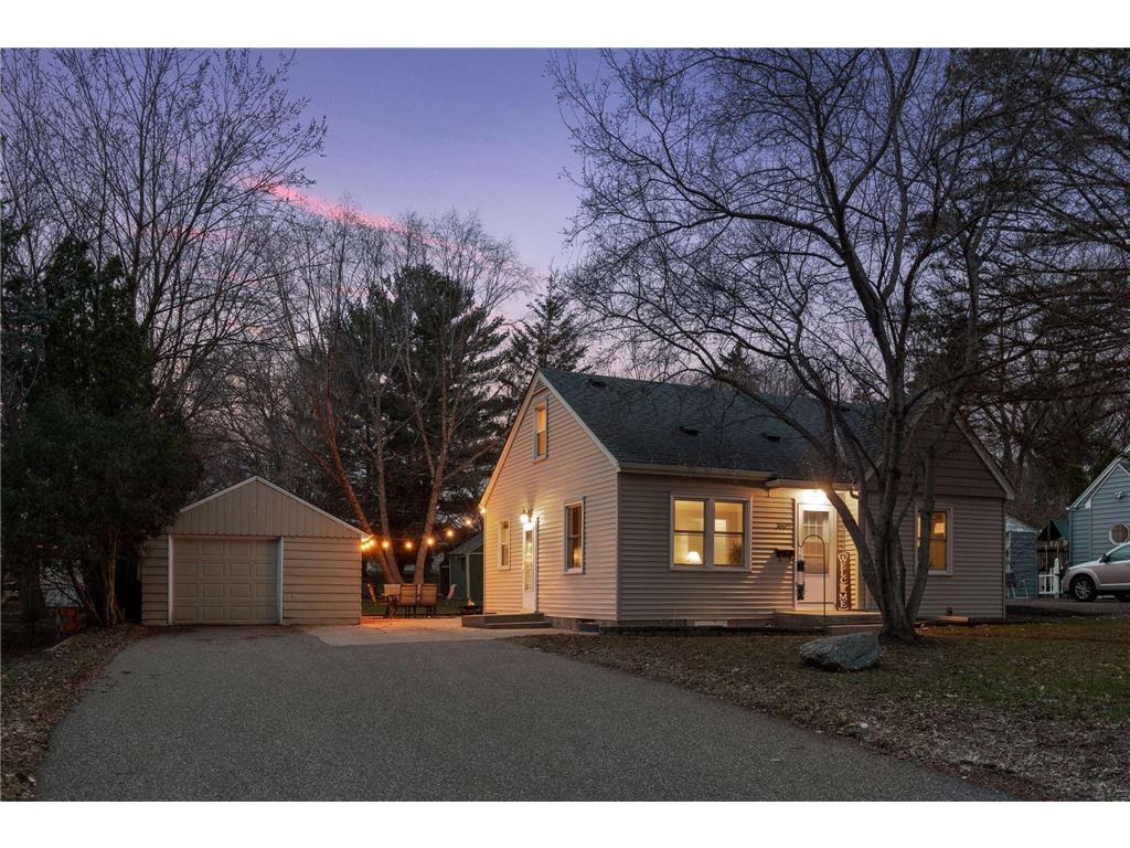 3809 Xenia Avenue N Crystal MN 55422 6357619 image1