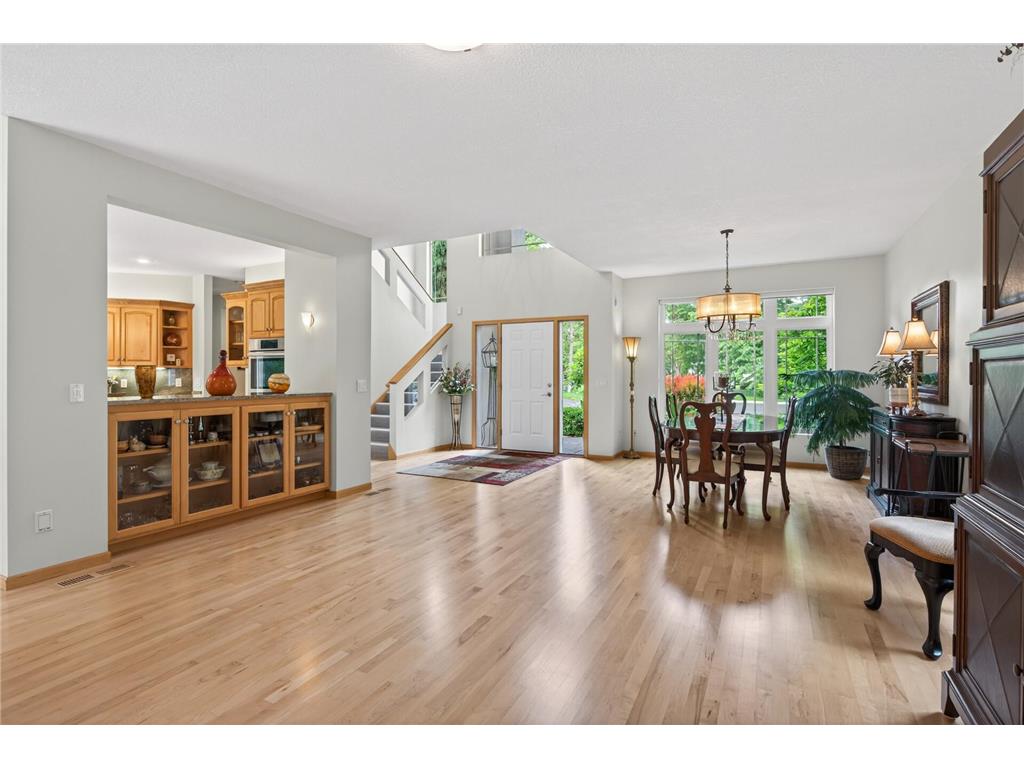 381 Del Rio Drive Chanhassen MN 55317 - Lotus Lake 7081455 image17