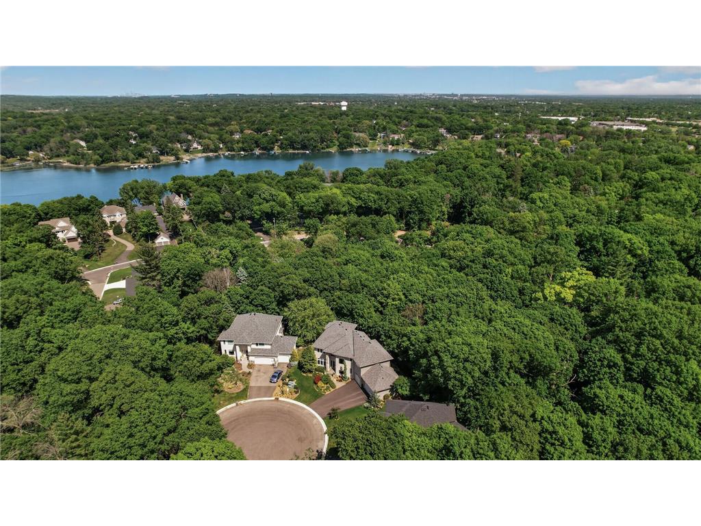 381 Del Rio Drive Chanhassen MN 55317 - Lotus Lake 7081455 image3