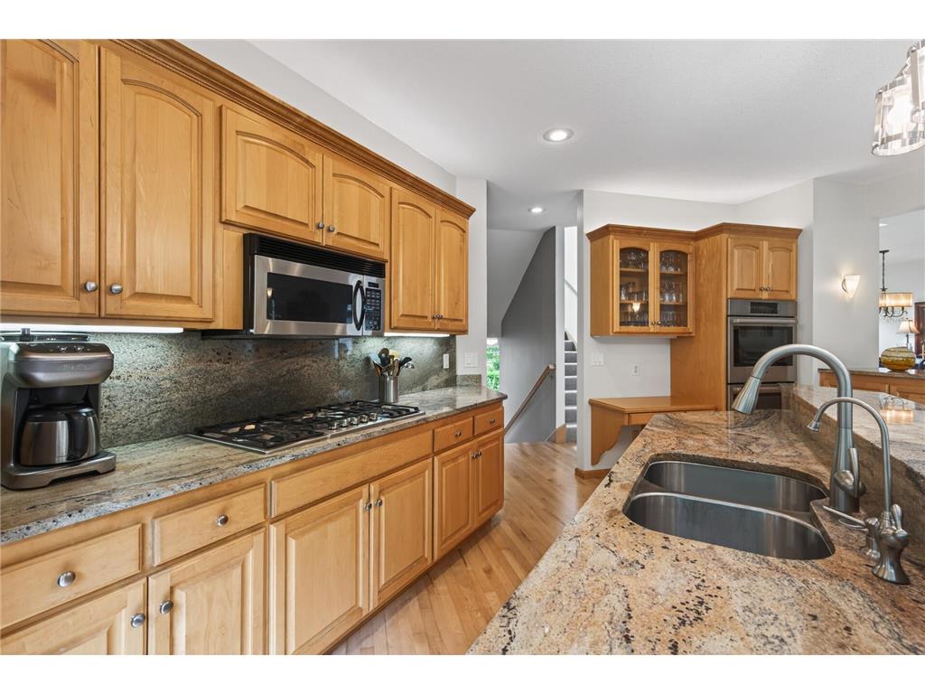 381 Del Rio Drive Chanhassen MN 55317 - Lotus Lake 7081455 image32