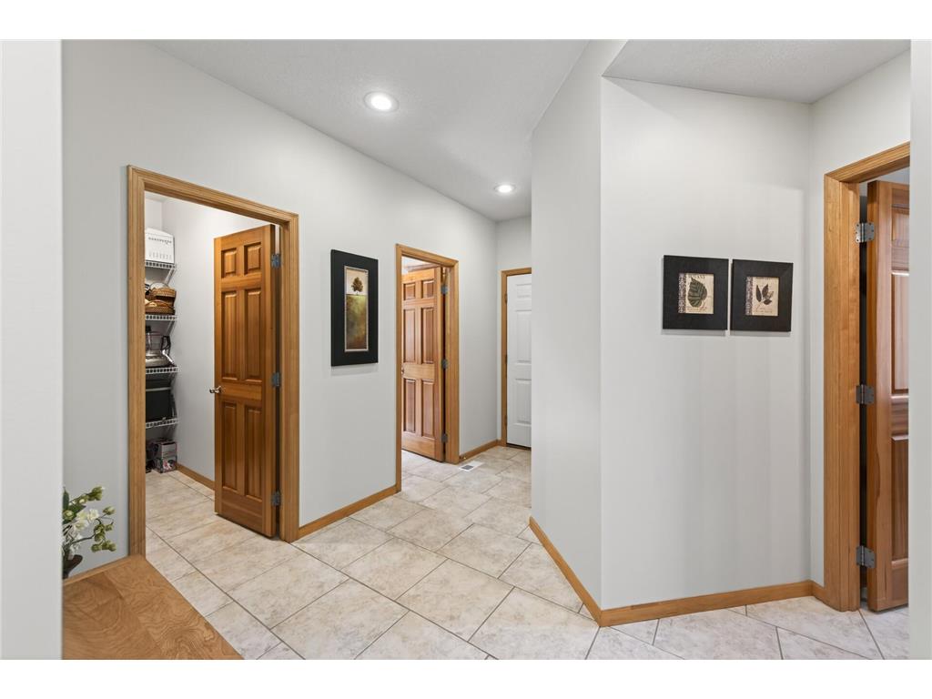 381 Del Rio Drive Chanhassen MN 55317 - Lotus Lake 7081455 image34