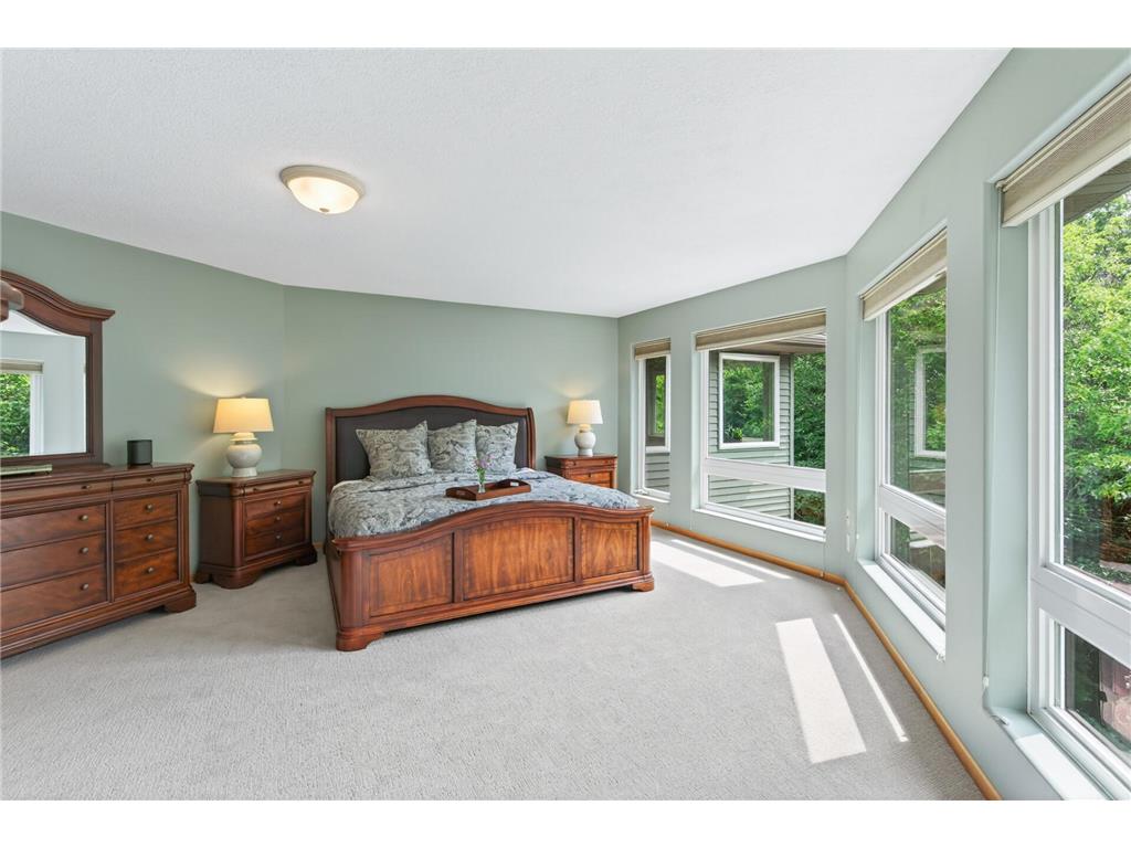 381 Del Rio Drive Chanhassen MN 55317 - Lotus Lake 7081455 image42