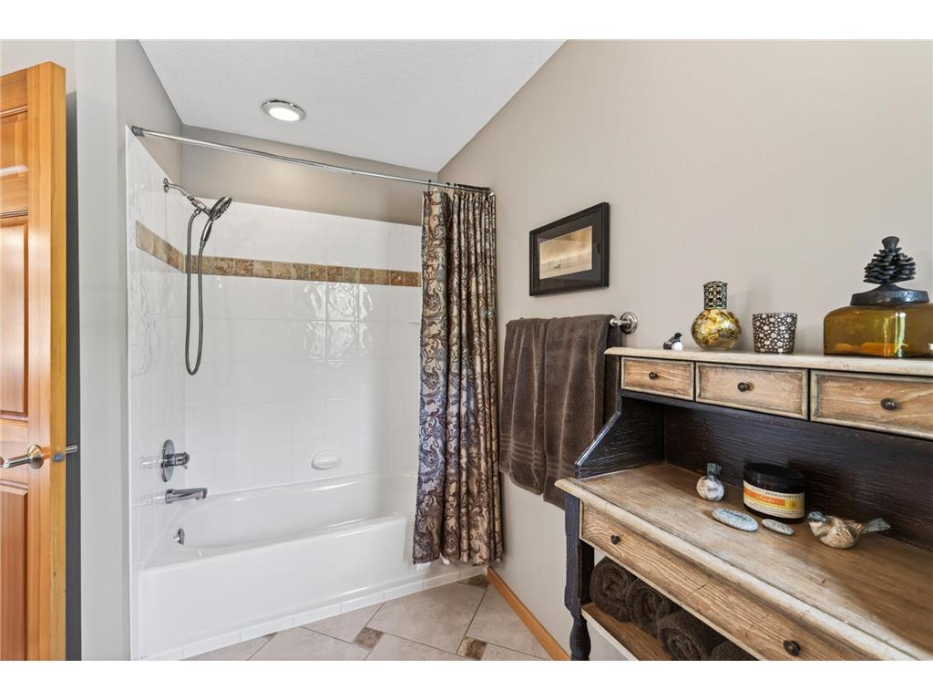 381 Del Rio Drive Chanhassen MN 55317 - Lotus Lake 7081455 image53
