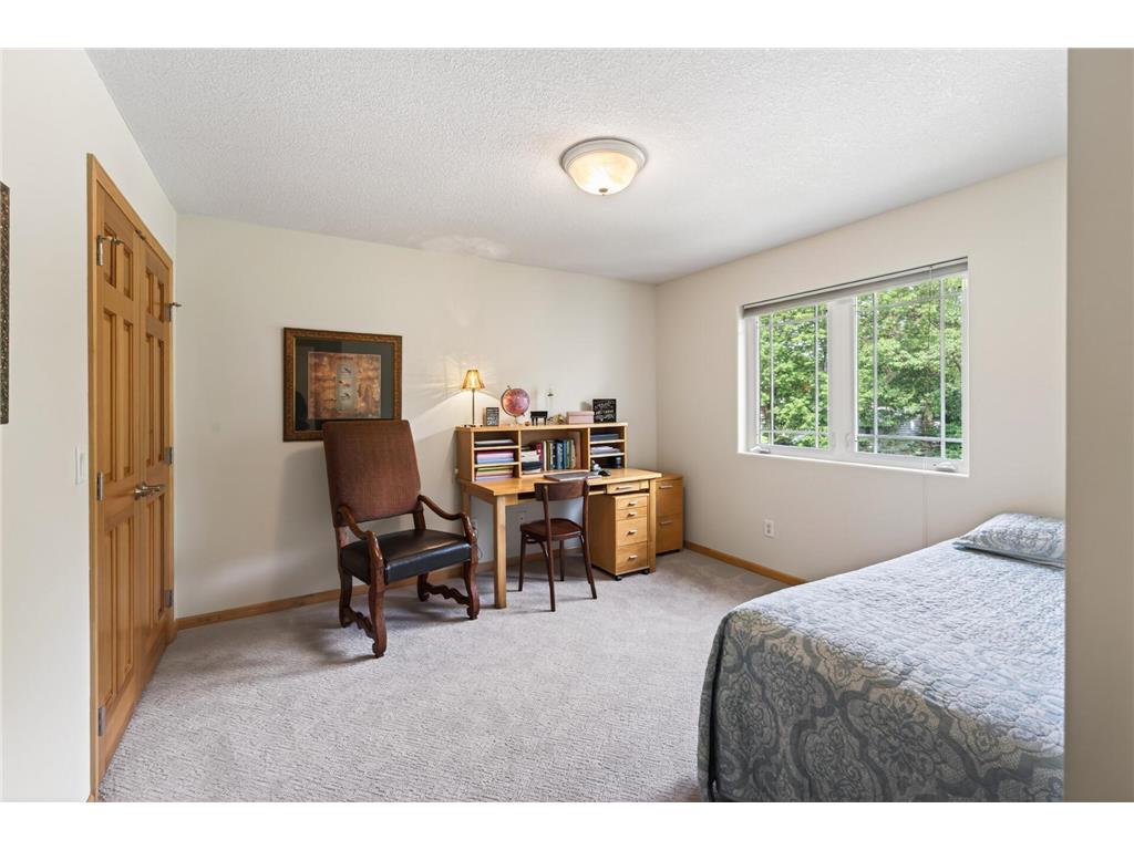 381 Del Rio Drive Chanhassen MN 55317 - Lotus Lake 7081455 image55