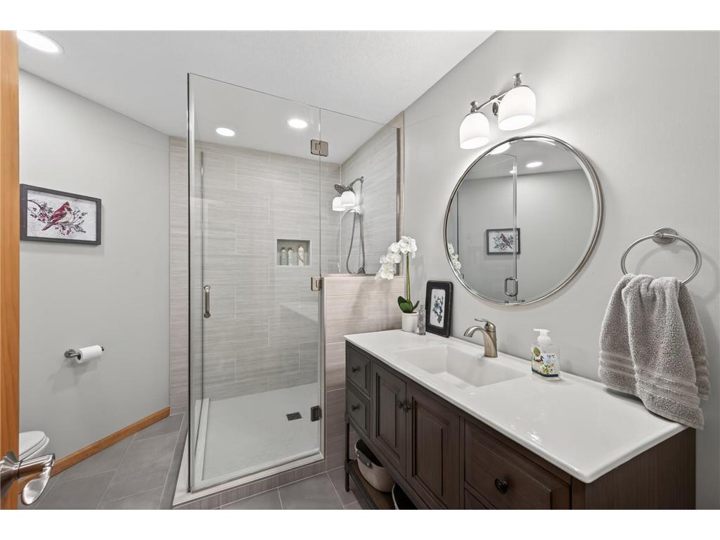 381 Del Rio Drive Chanhassen MN 55317 - Lotus Lake 7081455 image65